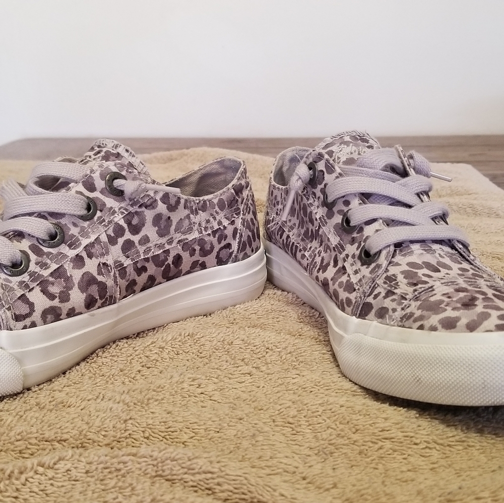 Size 7 Blowfish slip ons.